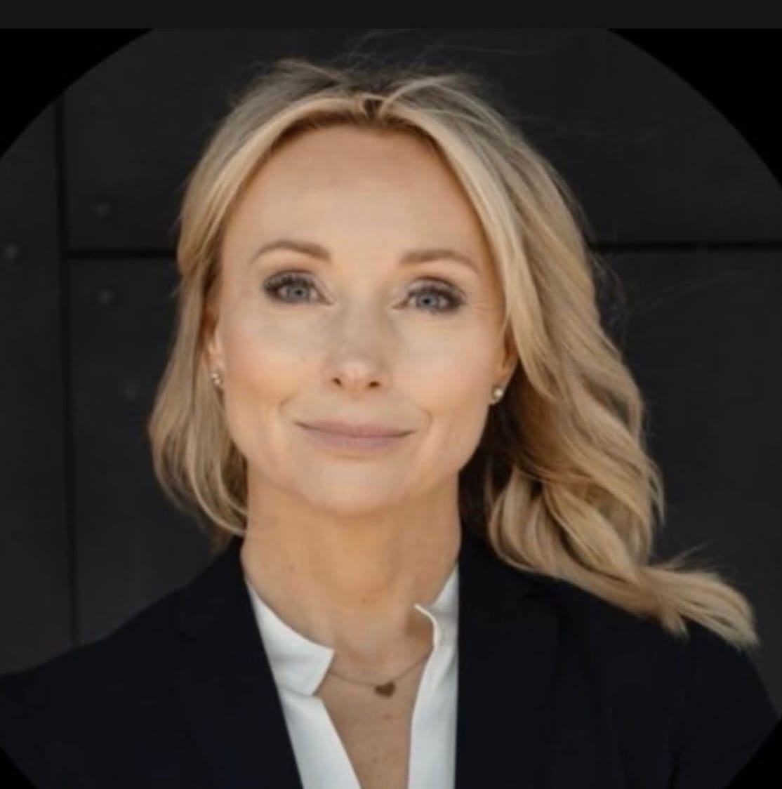 Och allt rör sig fortsatt kring Sverigedemokraterna